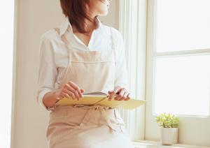 オリジナル缶バッジとミラーで作る！個性的なアイテムを簡単に製作する方法とアイデア集